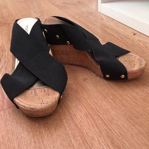 Madden Girl black wedges